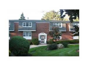 One level Rockland County condos bon aire, Suffern NY real estate